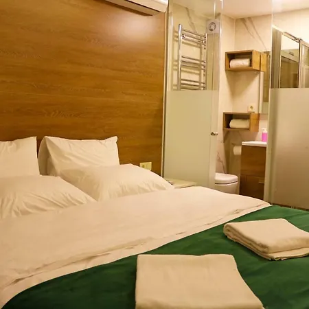 Musk Hotel